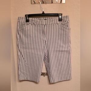 New York & Company Navy and White Striped Shorts Size 10.